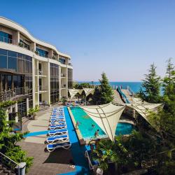 Отель в Крыму с бассейном – отель Sky&Mare, Алушта. Фото №2